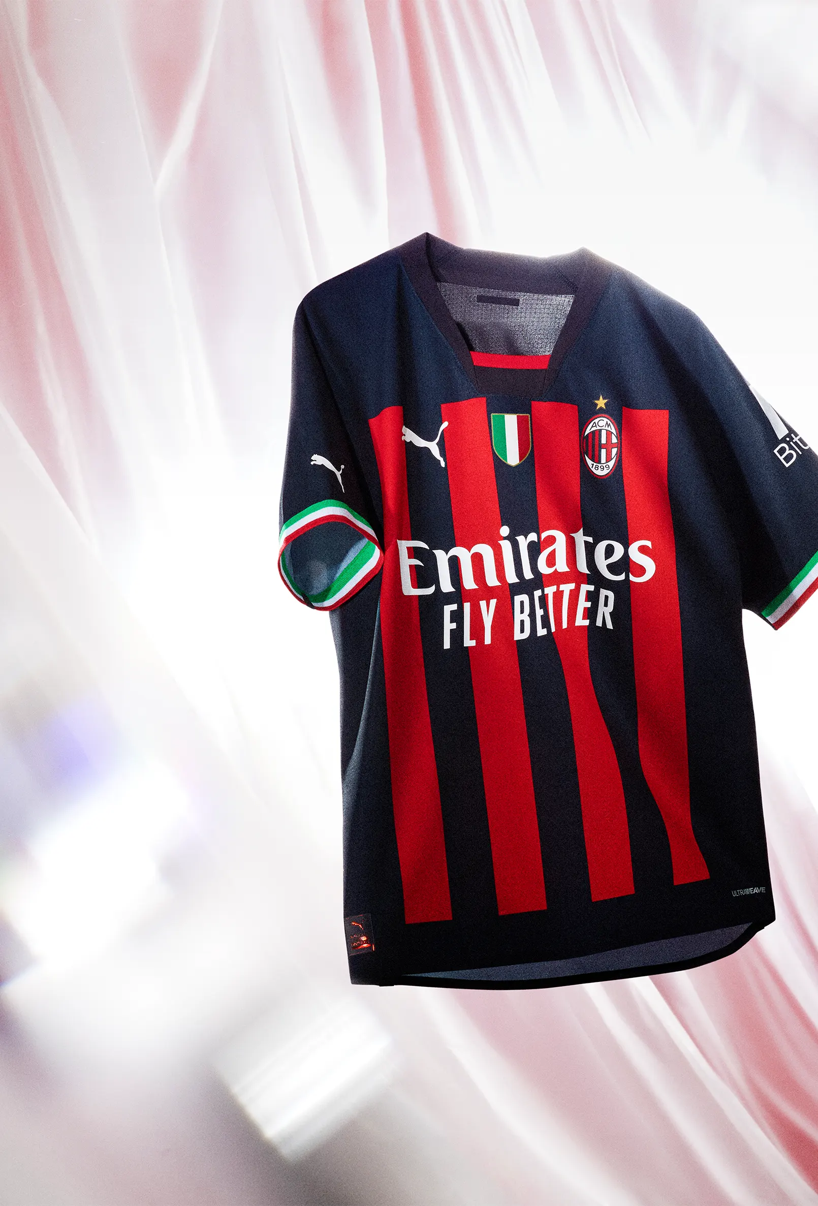 packshot-campaign-acmilan-football-shirt-nov25
