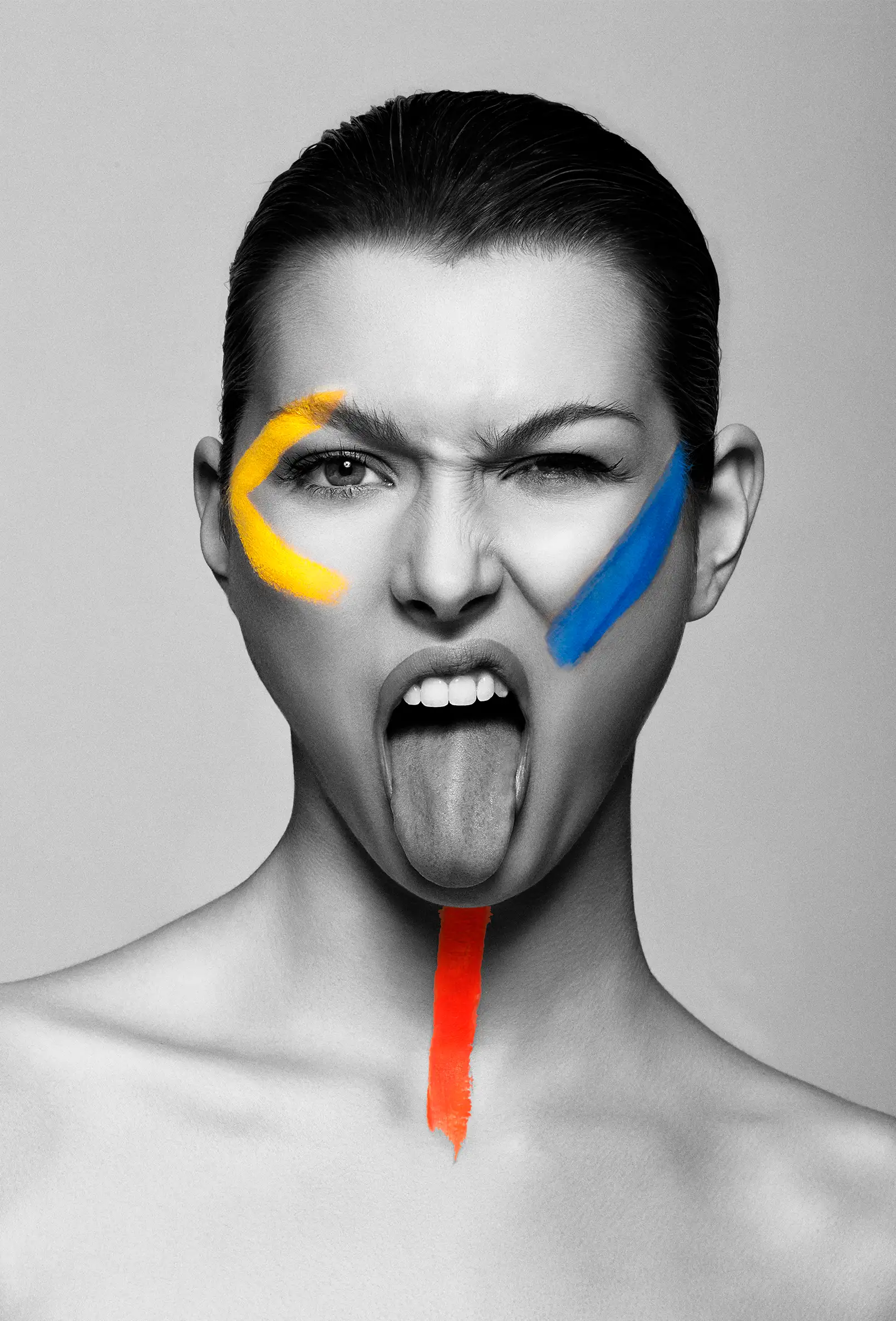 packshot-campaign-bw-portrait-paint-studio-nov25