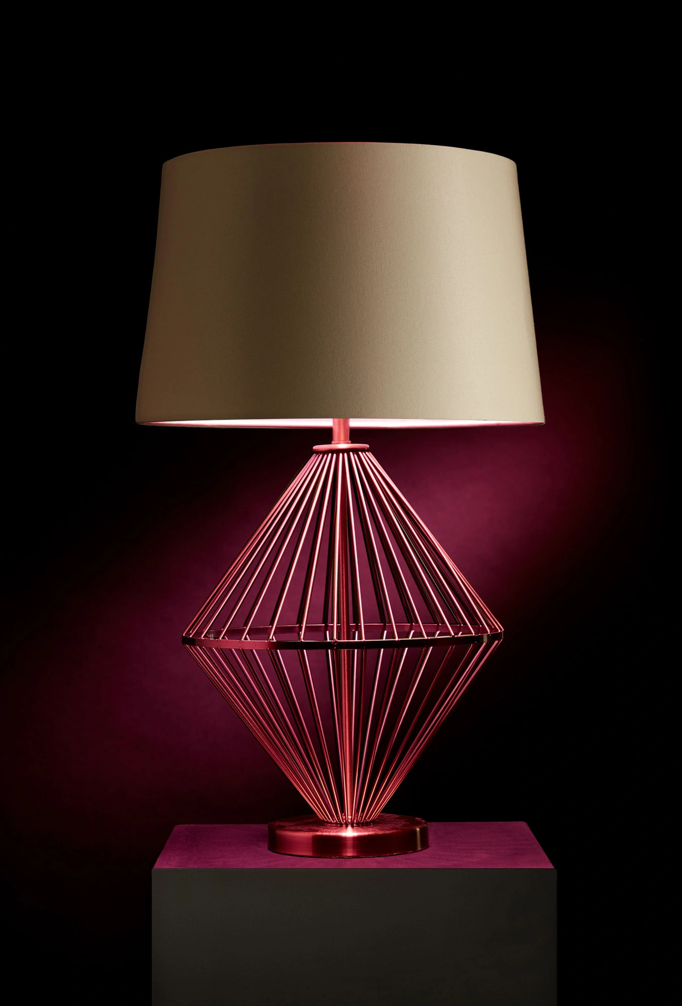 packshot-homeware-metal-lamp-burgundy-lowlight-nov25