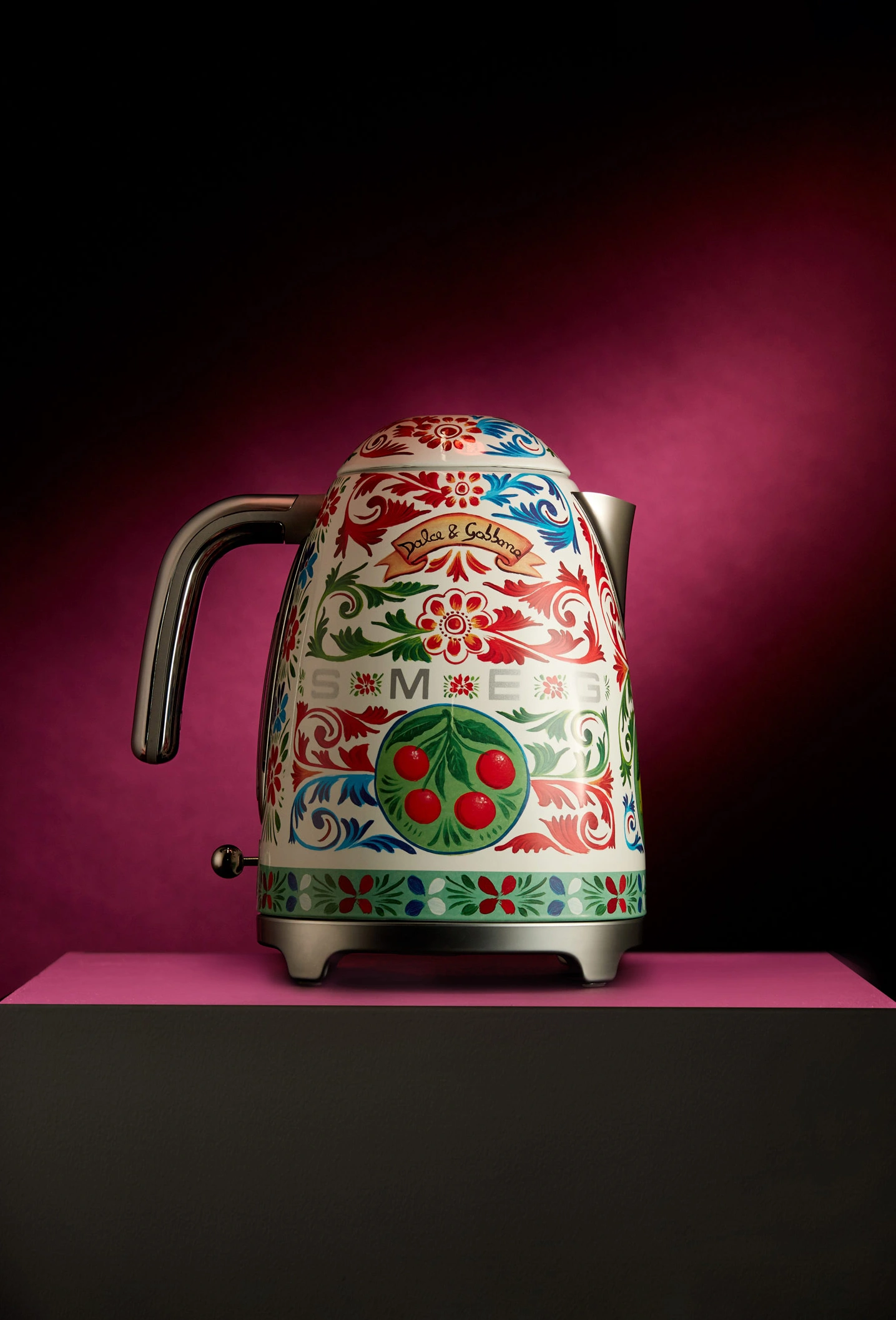 packshot-homeware-printed-smeg-kettle-nov25