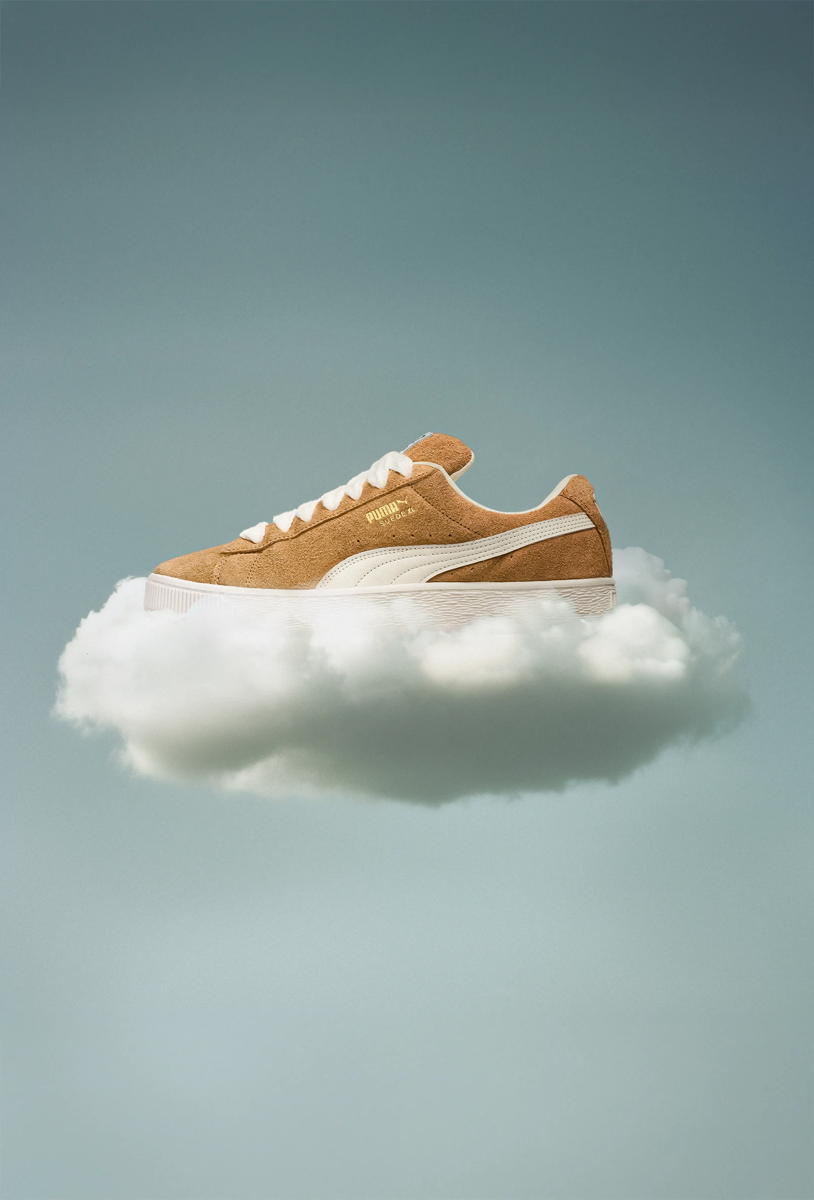 packshot-stilllife-beige-sneaker-softlight-nov25