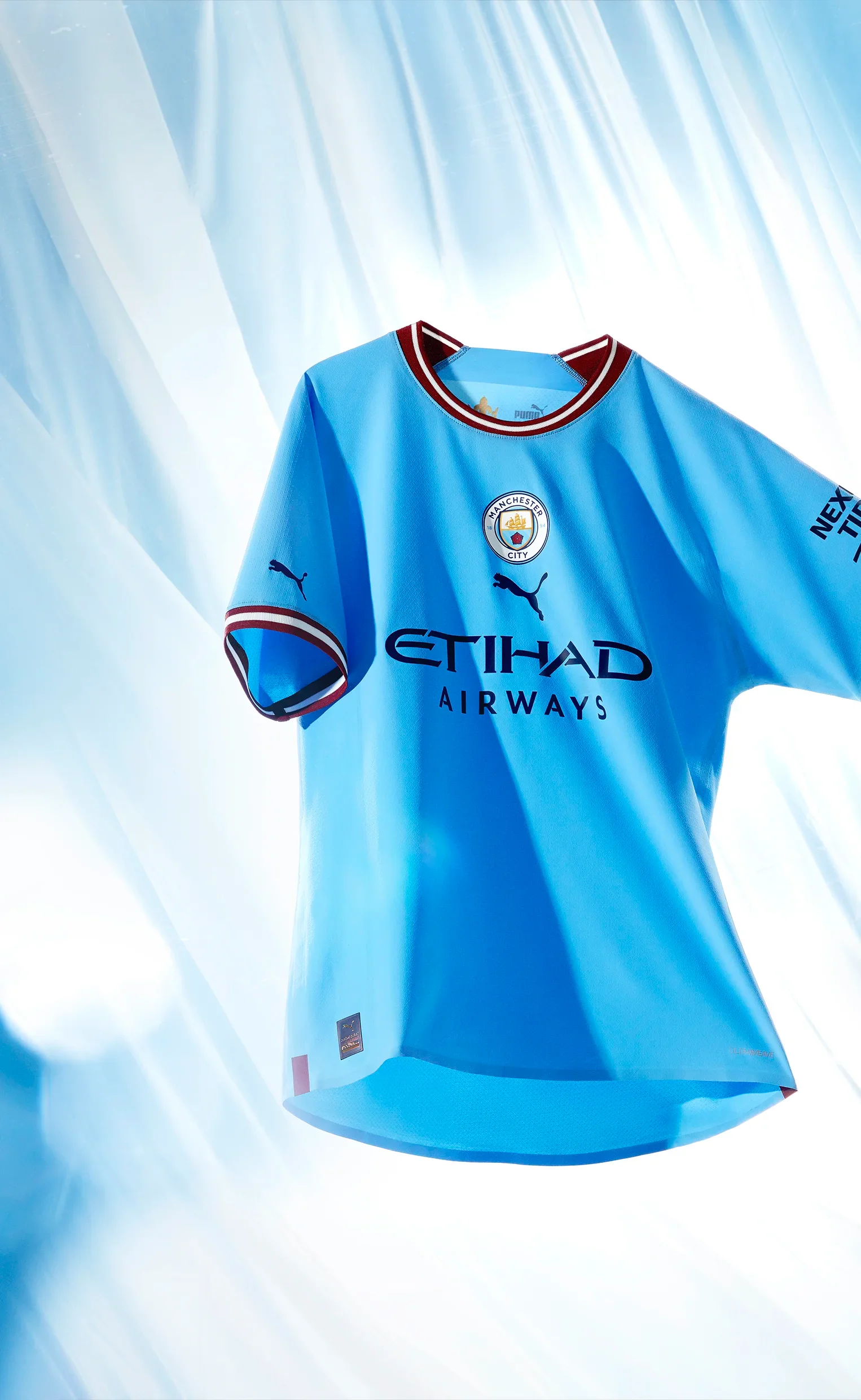 packshot-stilllife-man-city-football-shirt-nov25